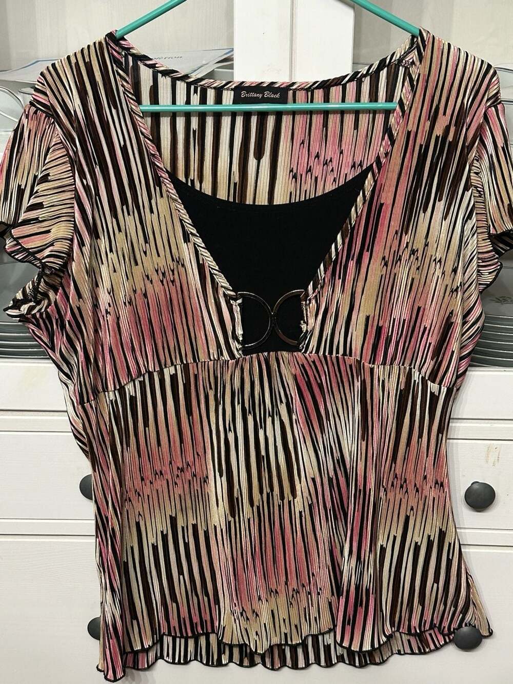 Brittany Black Abstract Print Pleated V-Neck Short Sleeve Blouse Top Size L